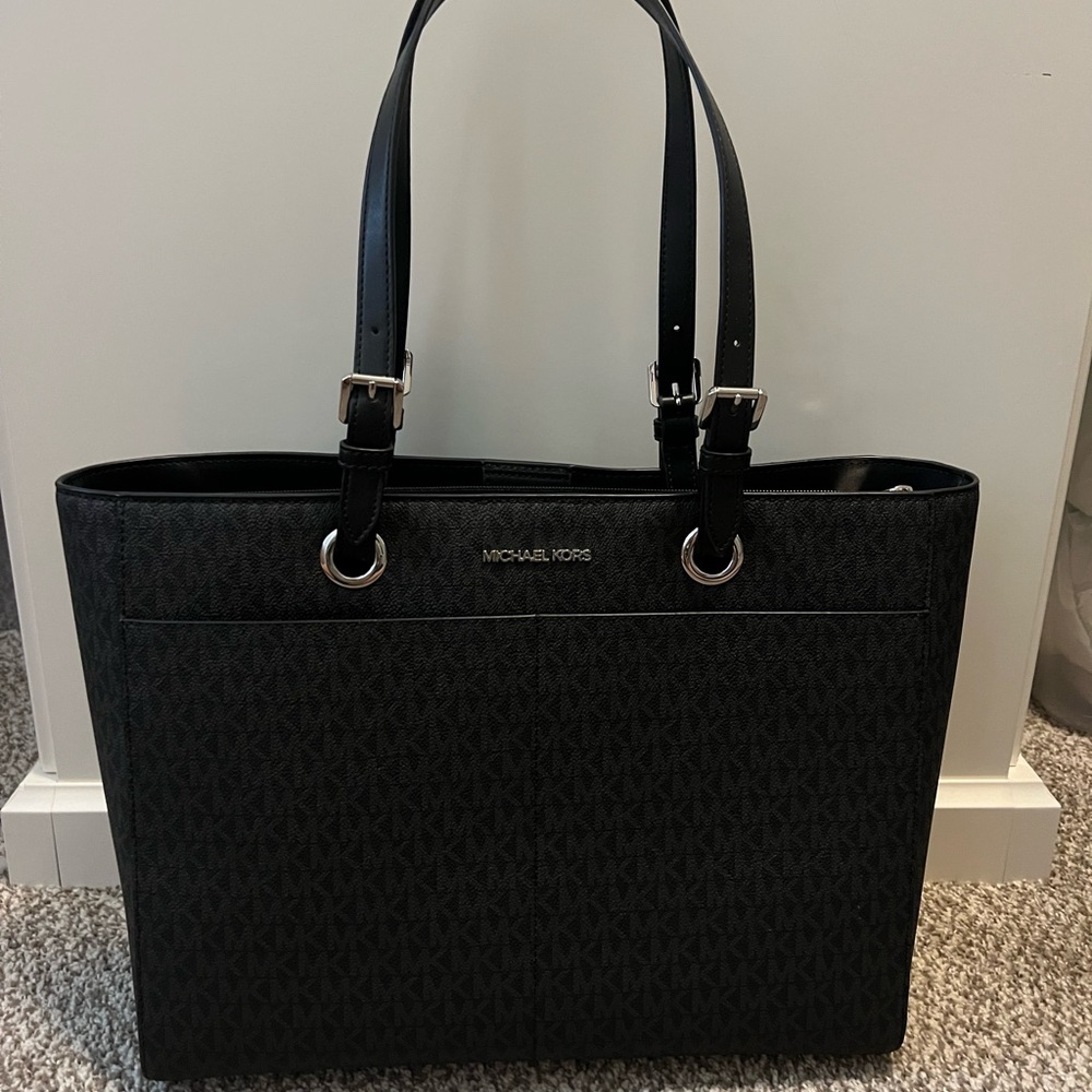 Michael Kors Jet Set Travel Bag Laptop NWT